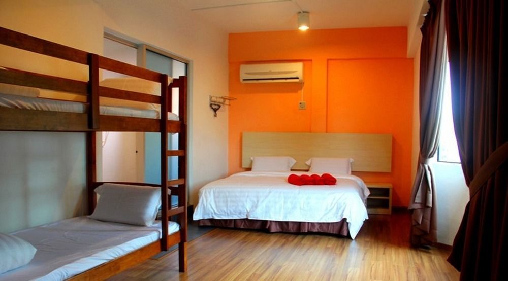 Oyo 1158 906 Airport Hotel Malacca Exterior photo