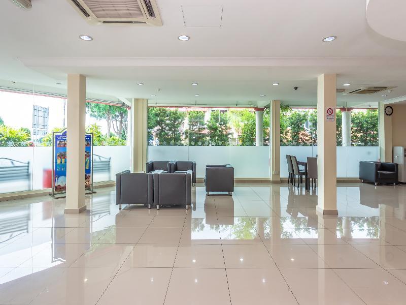 Oyo 1158 906 Airport Hotel Malacca Exterior photo