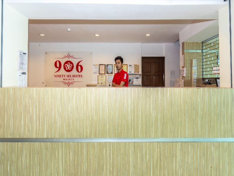 Oyo 1158 906 Airport Hotel Malacca Exterior photo
